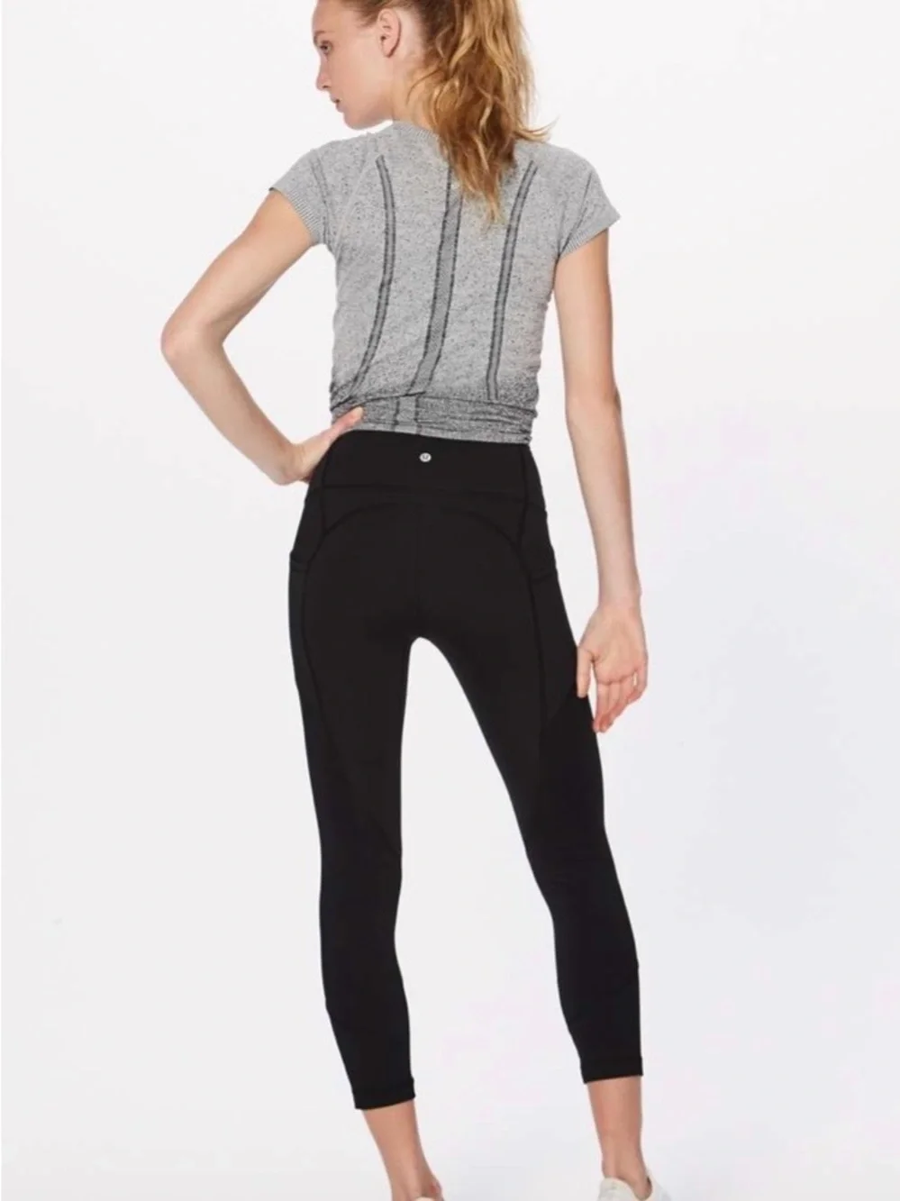 Lululemon all the right places cropped size 4
